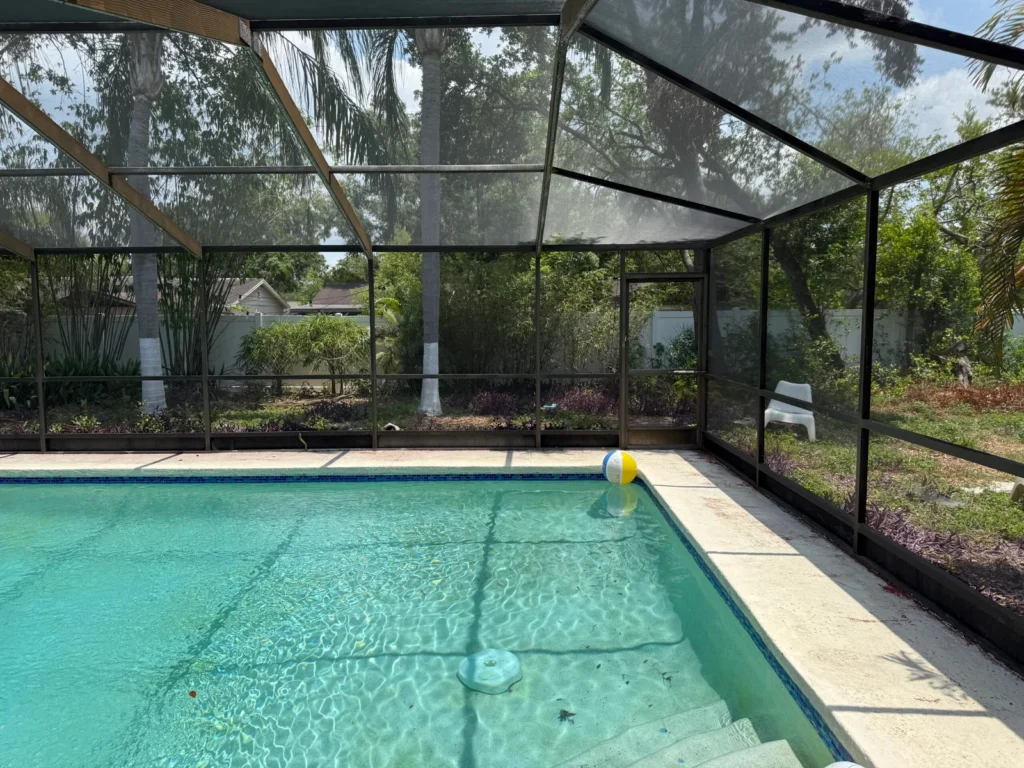 pool-enclosure-screening-service-in-tampa-expert-screen-installation-and-repair-for-backyard-swimming-pool