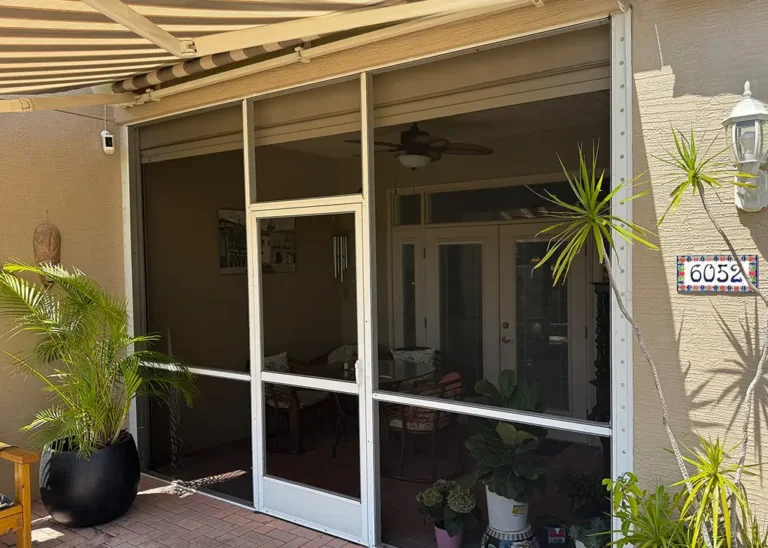Lanai Rescreening - After T