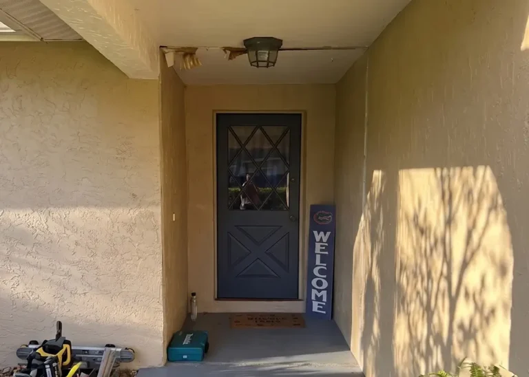 Entryway Screen Enclosure Installation - After