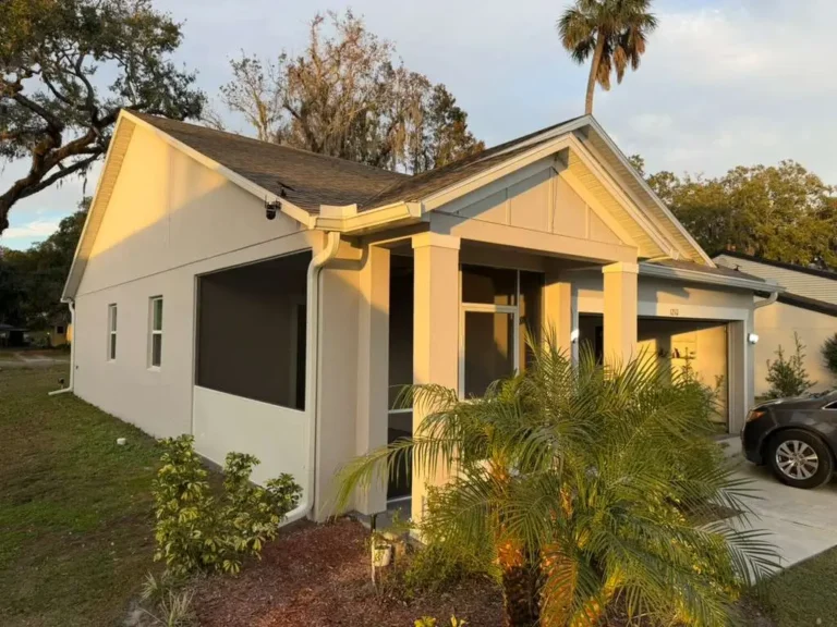 Front Entry Screen Installation in Tampa 1