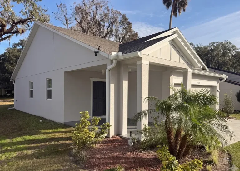 Front Entry Screen Installation in Tampa - Before